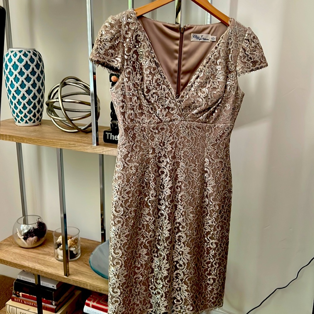 Champagne cocktail Eliza J royal collection dress